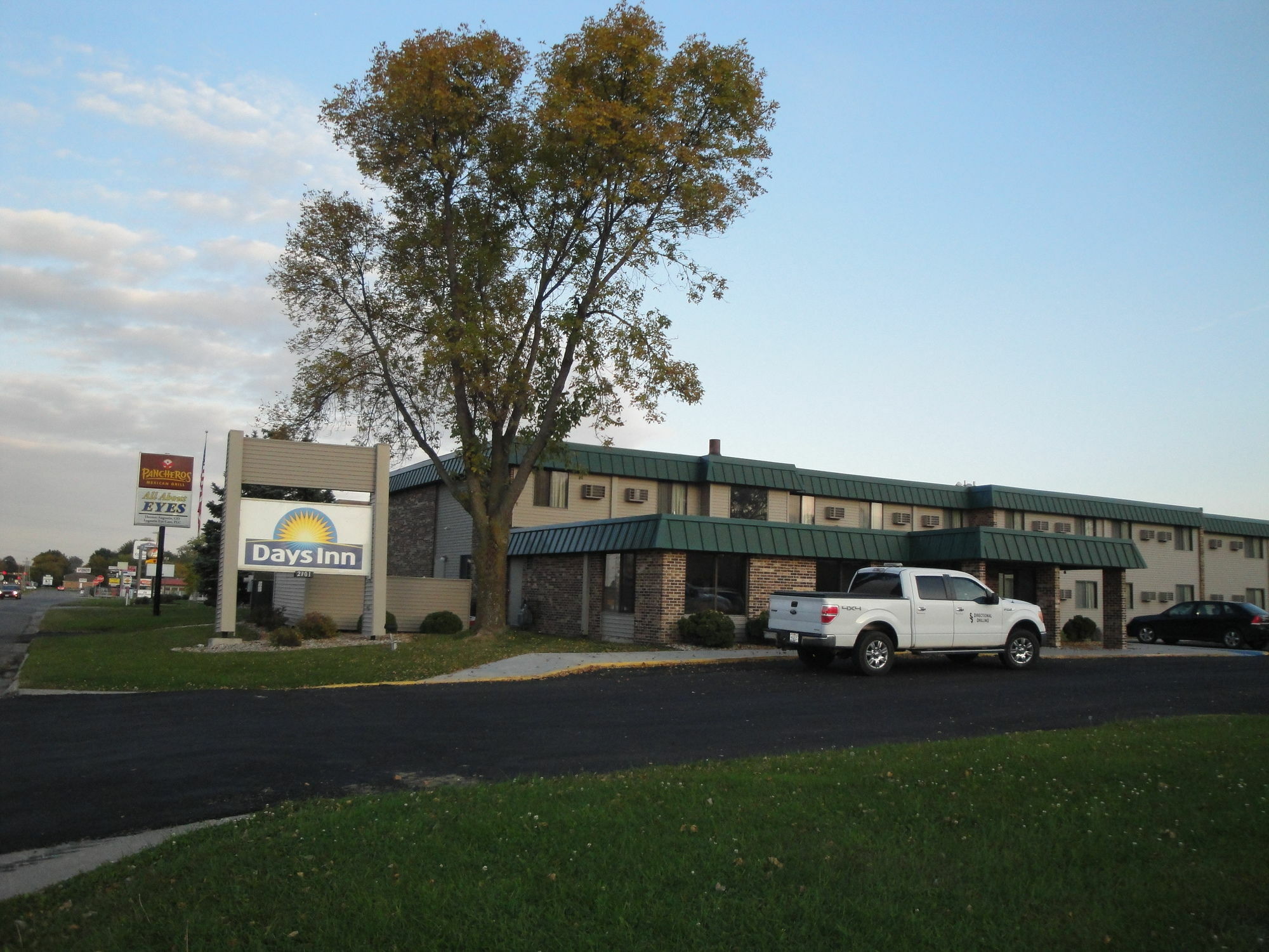 Days Inn By Wyndham Mason City Exterior foto